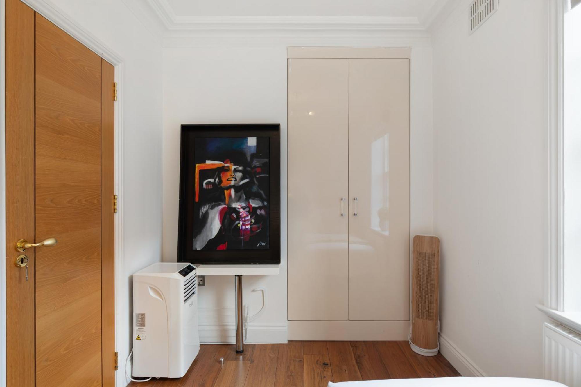 Malvern Court Apartment